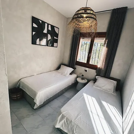 Authentic With Private Pool & Stunning View *